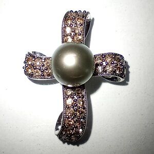 UNIQUE 14Kt WG Cultured Black Tahitian Pearl & Chocolate Diamond Cross Slide